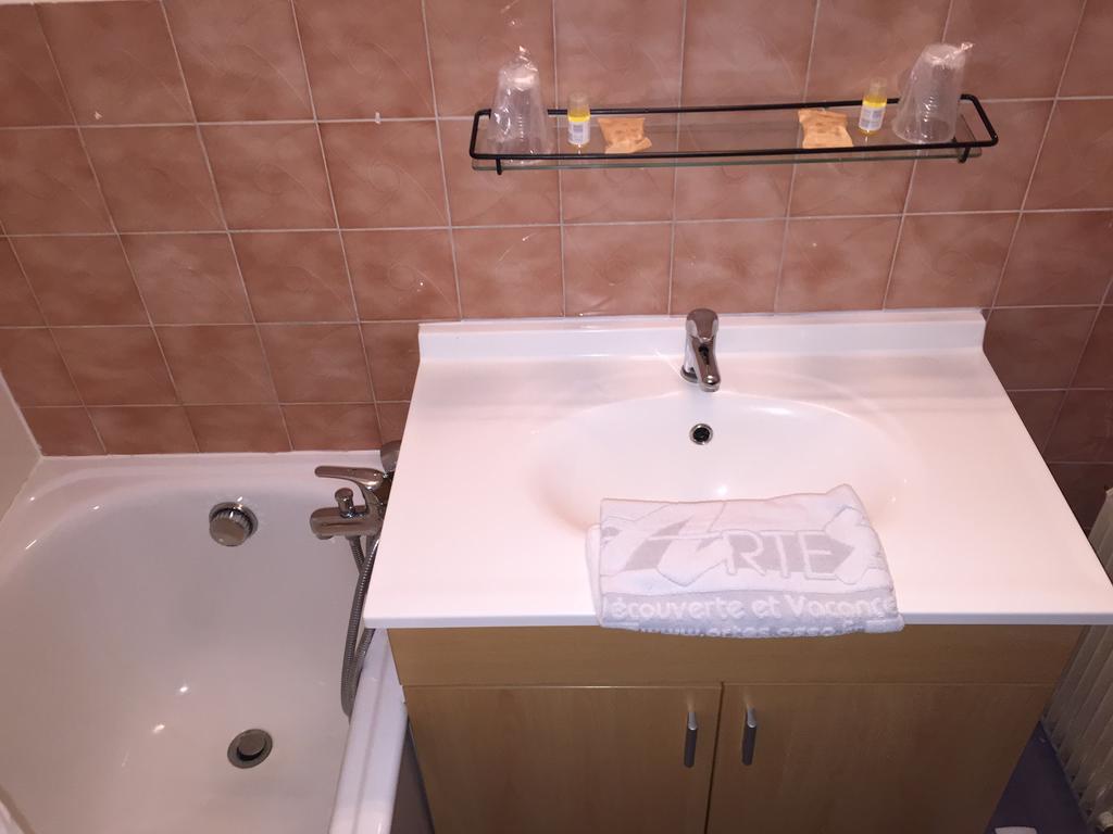 Hotel Les Combelles Шатель Экстерьер фото