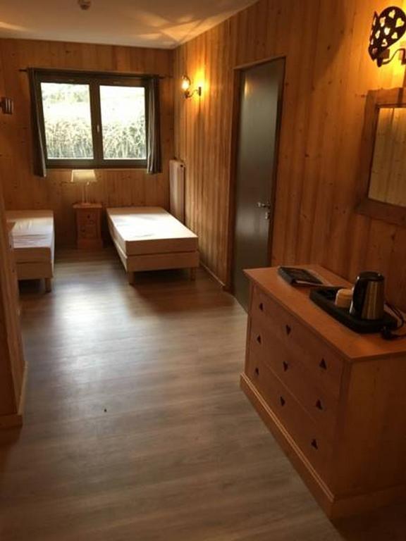 Hotel Les Combelles Шатель Экстерьер фото
