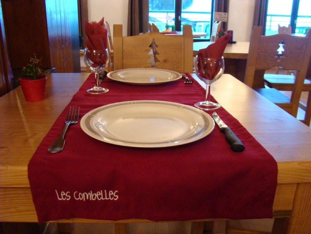 Hotel Les Combelles Шатель Экстерьер фото